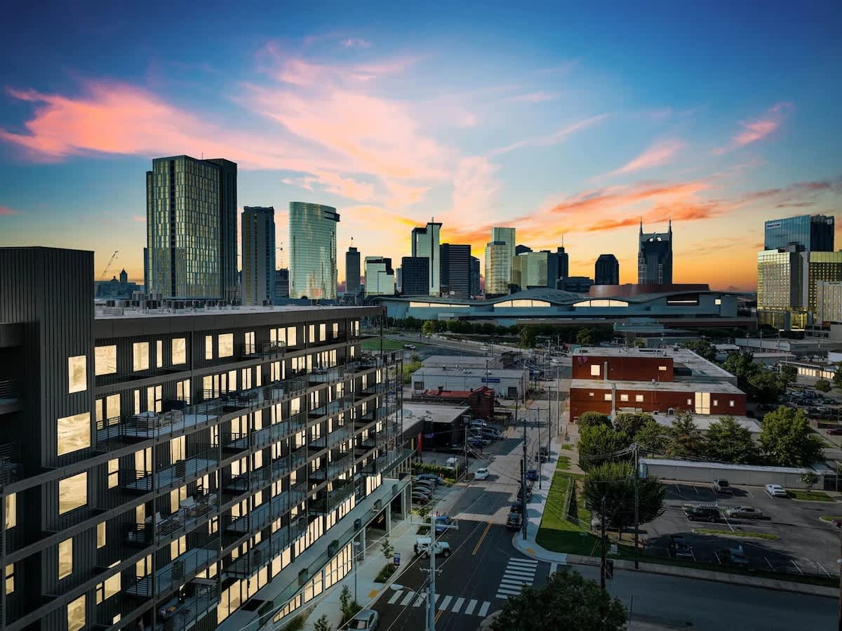 Brand-new building with garage parking in the BEST location within walking distance of Broadway.