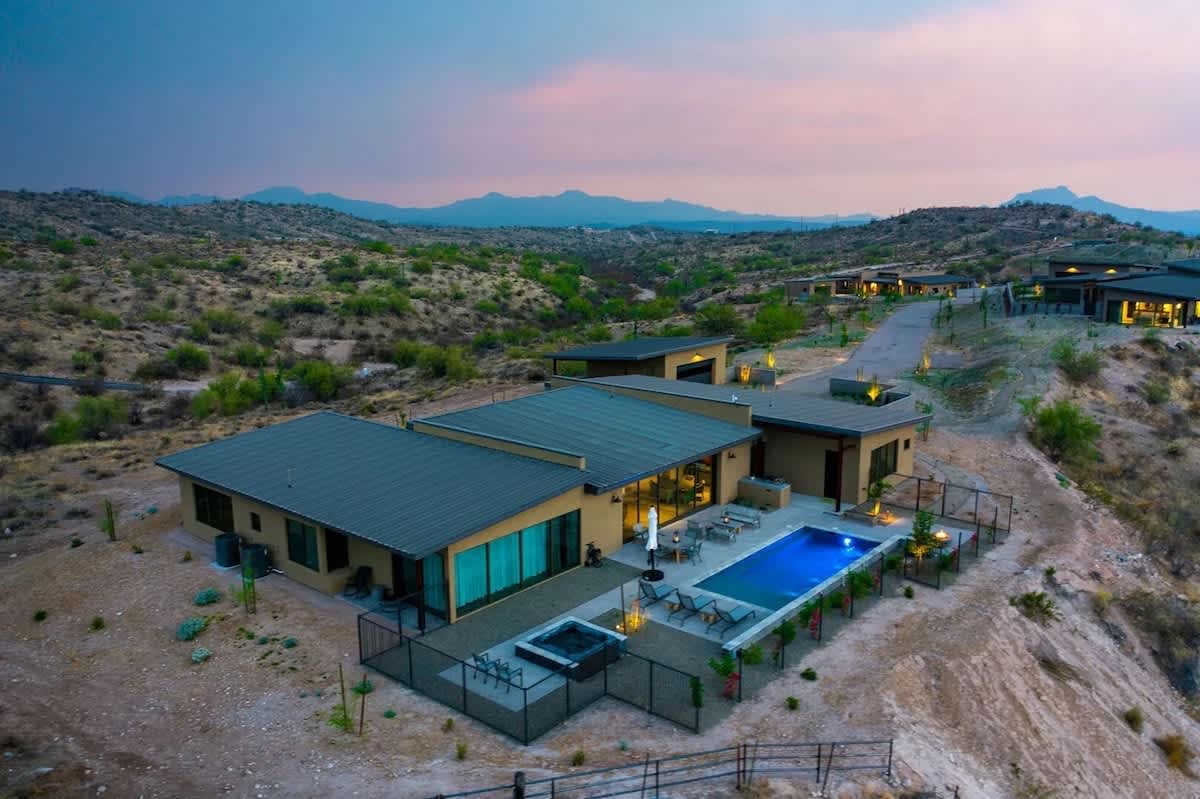 Estate 2: Stunning private luxury retreat overlooking the gorgeous Tonto National Forest.