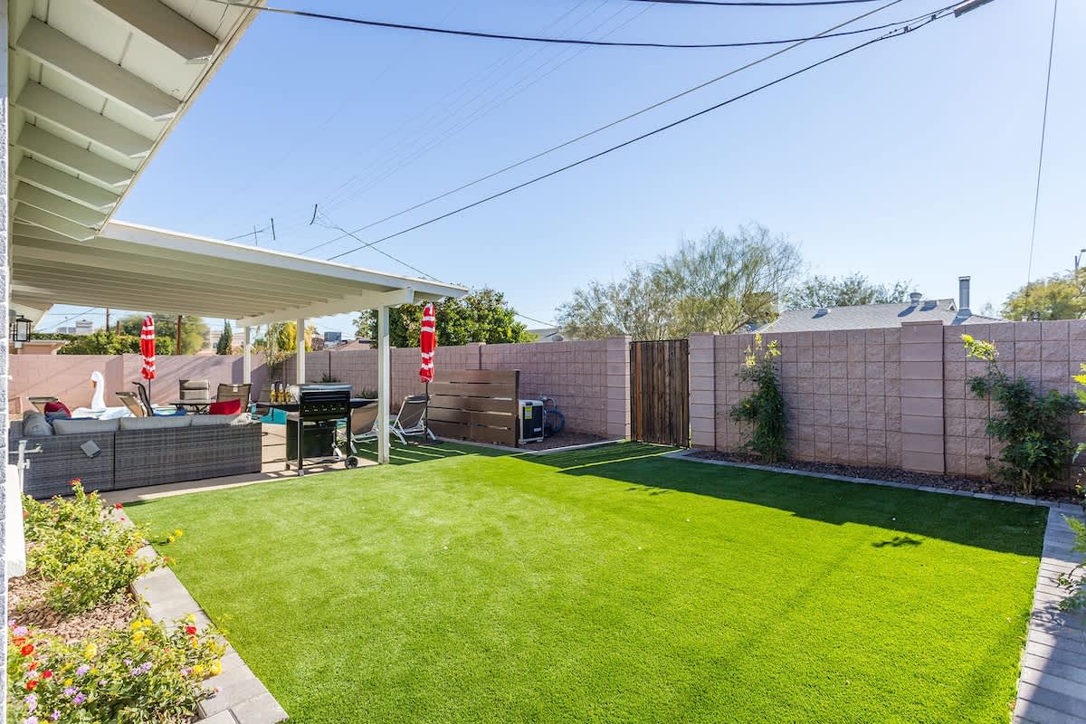 Huge backyard with yard game available