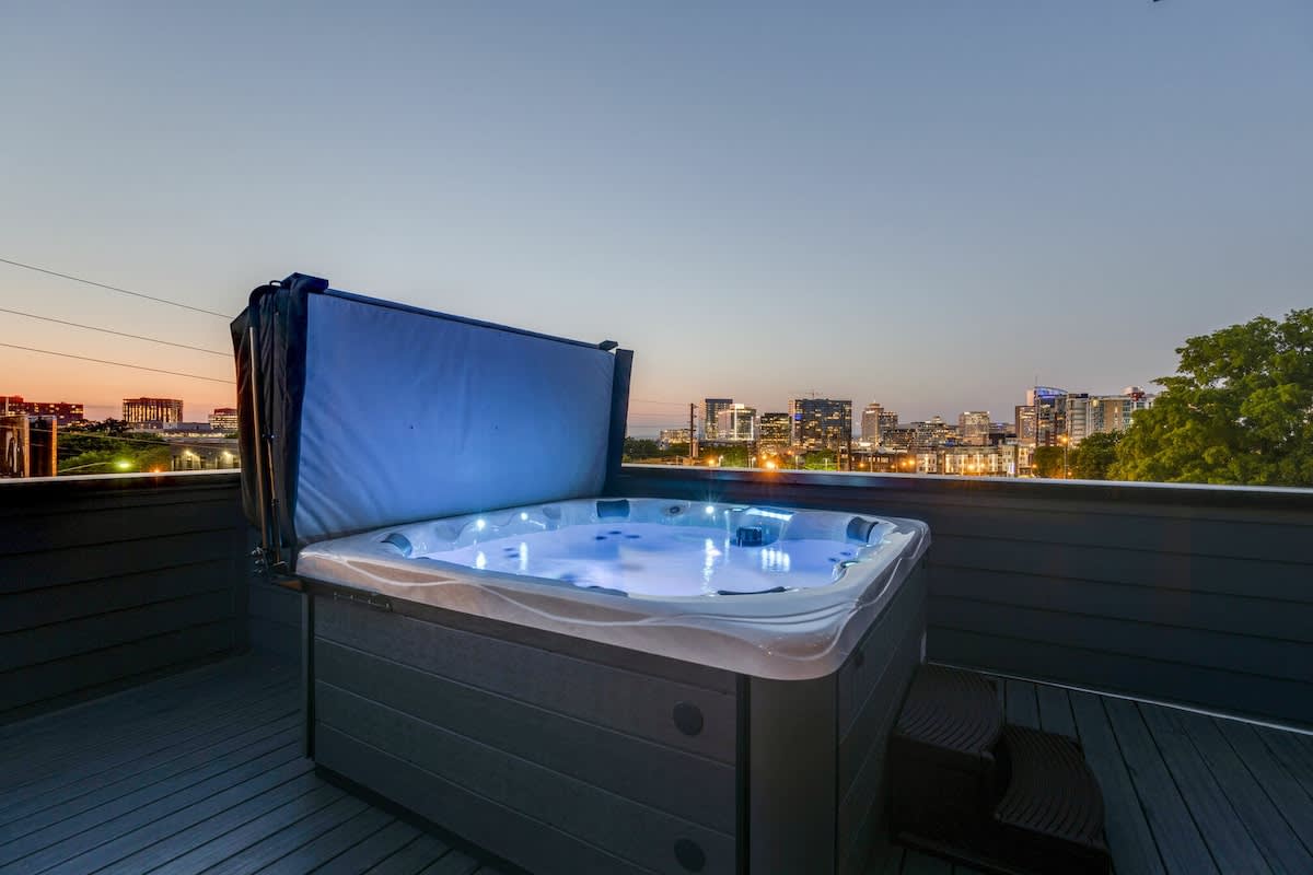 Private rooftop hot tub.