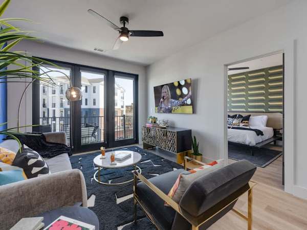 Modern Muse-Odyssey-Heart of Midtown-Pool & Gym