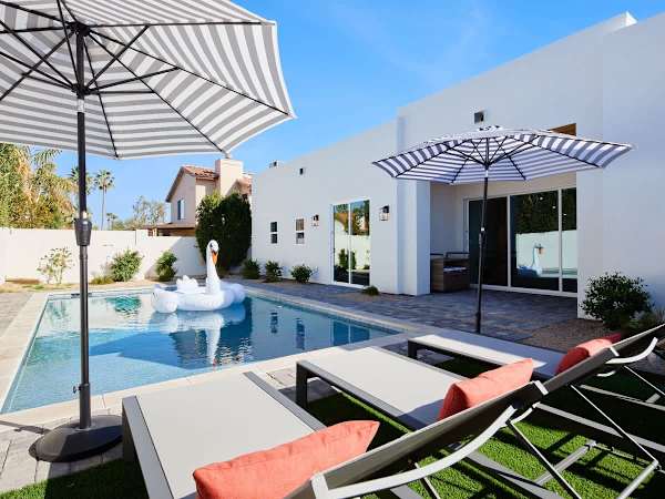 Monroe-Private Pool-Ping Pong-North Scottsdale