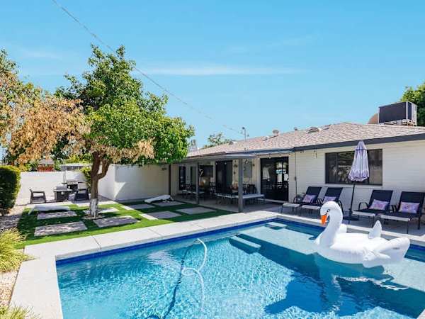 Cascade-Pool&Fire Pit-In Old Town Scottsdale