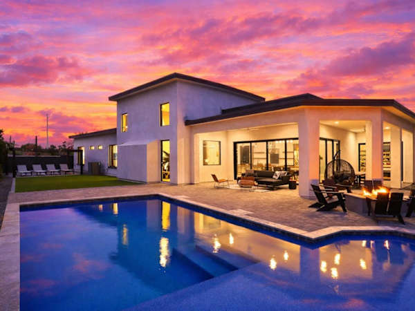 Lenny Luxe-Brand New Designer Home-Private Pool