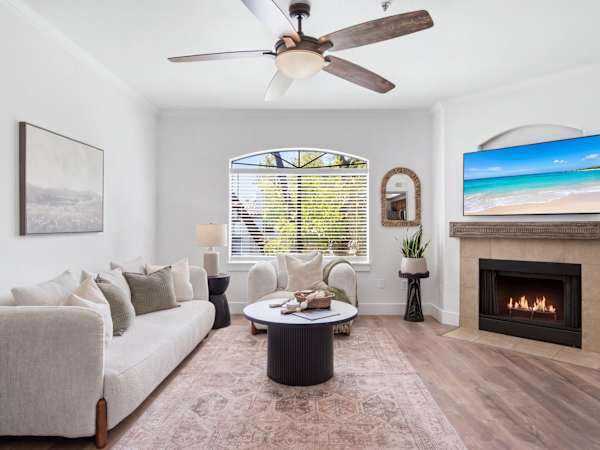 Signature Scottsdale - 2 bed Condo with Pool View